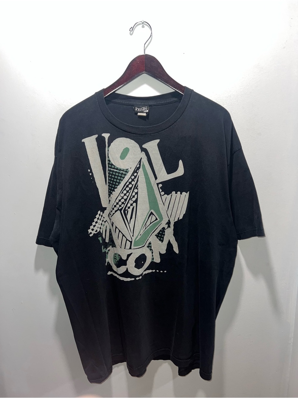 👕🌶 Y2K Volcom "Logo Spellout" Skateboard T-Shirt